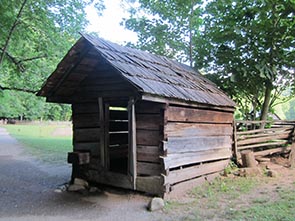 corn crib